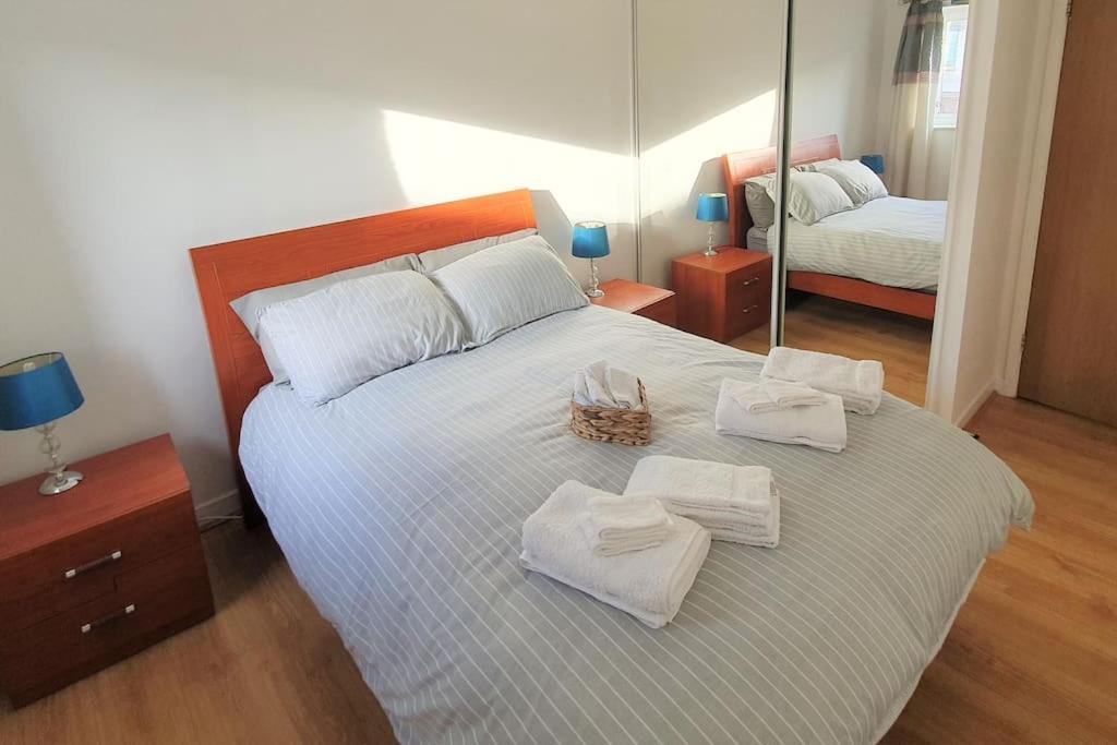غلاسغو Modern One Bedroom Apt - City Centre & Freeparking المظهر الخارجي الصورة