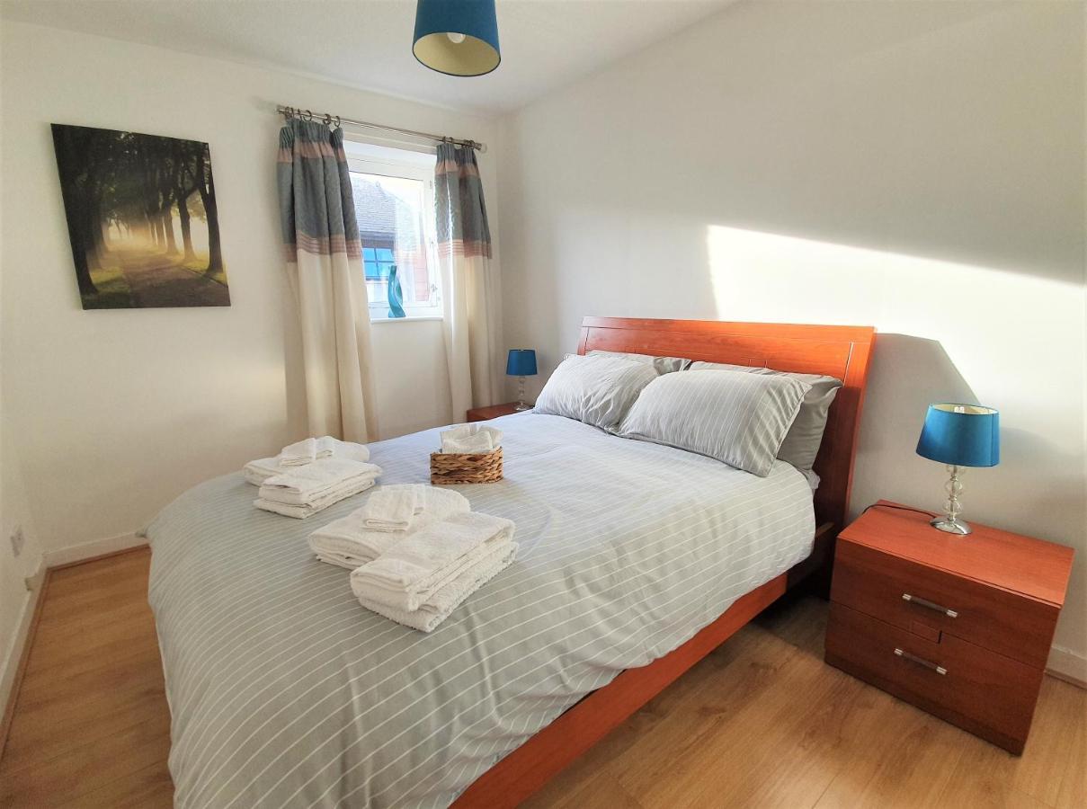 غلاسغو Modern One Bedroom Apt - City Centre & Freeparking المظهر الخارجي الصورة