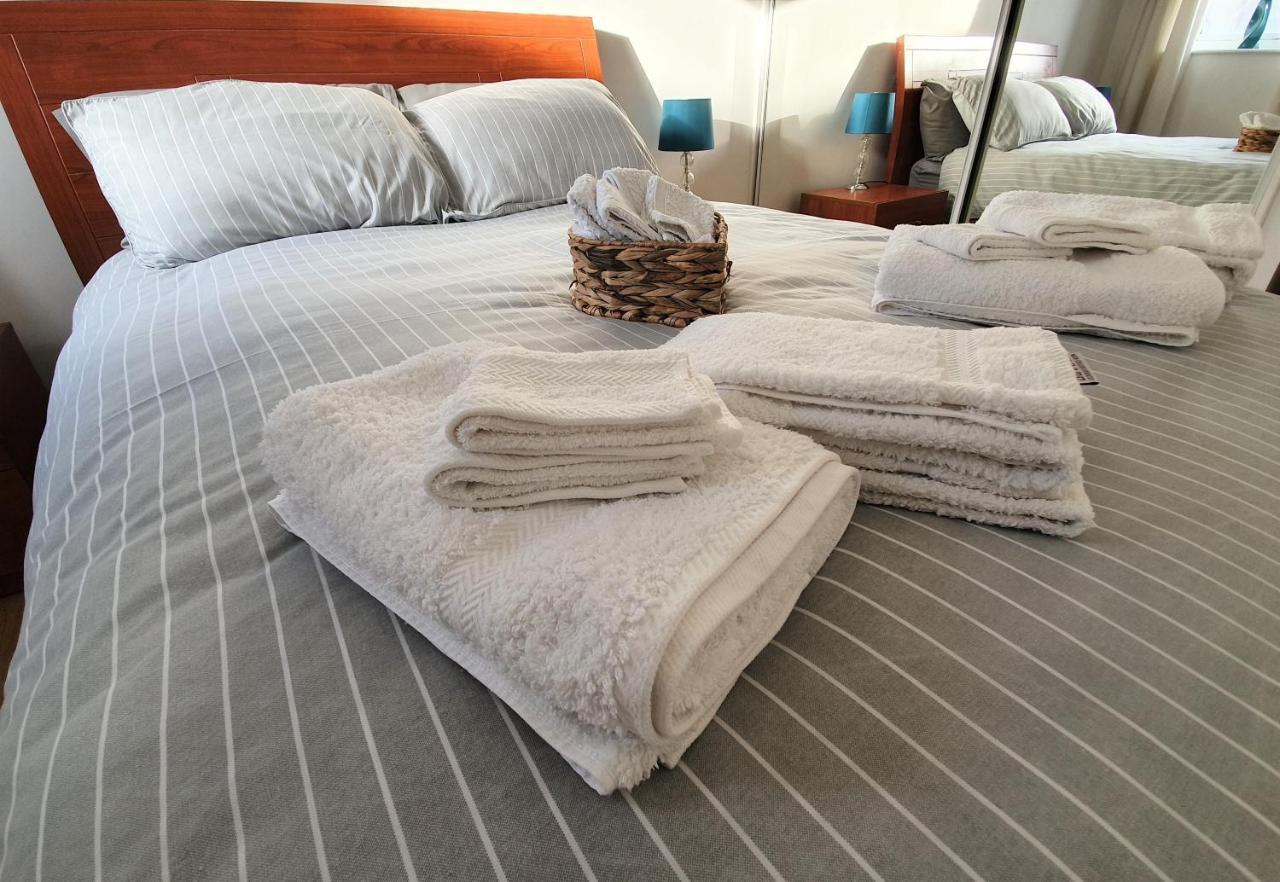 غلاسغو Modern One Bedroom Apt - City Centre & Freeparking المظهر الخارجي الصورة